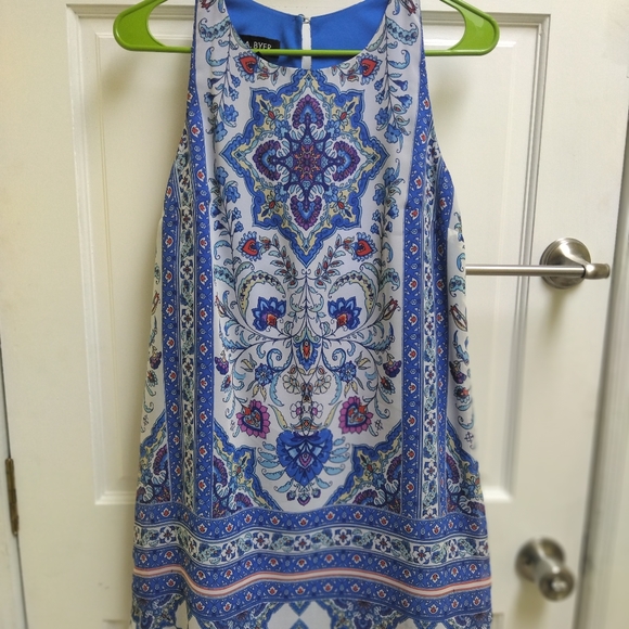Ladies Sleeveless Dress - Picture 1 of 9